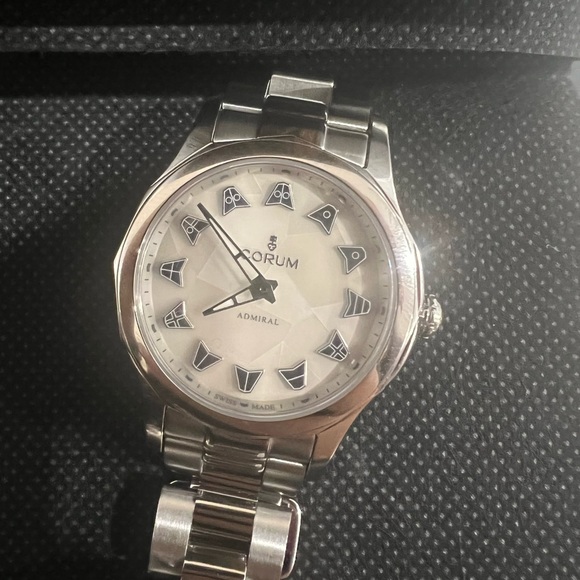 Corum Admiral Legend 32 Women's - Picture 9 of 11